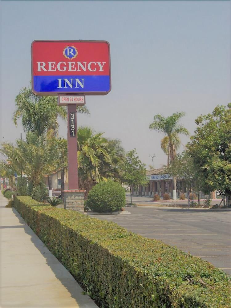 Regency Inn ノルコ エクステリア 写真