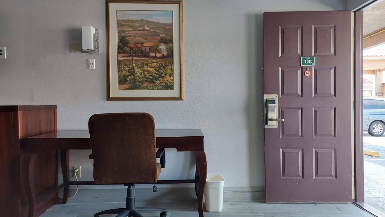 Regency Inn ノルコ エクステリア 写真
